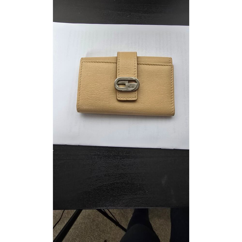 Gucci key holder wallet